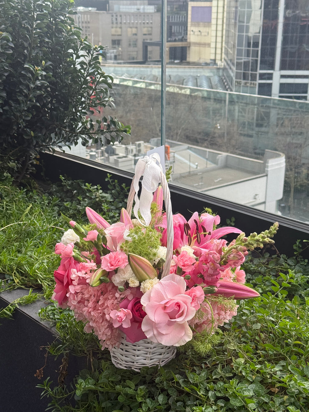 Soft Bloom Reverie Basket